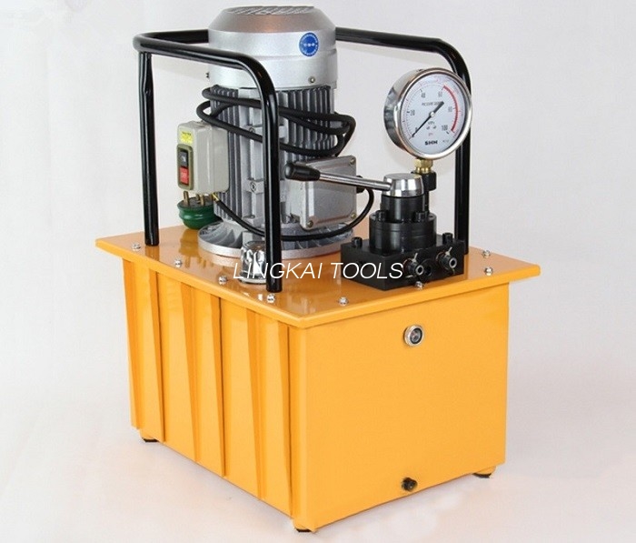 Tipe Aksi Tunggal Pompa Listrik Tekanan Tinggi 220W / 380W 700 Bar 50HZ